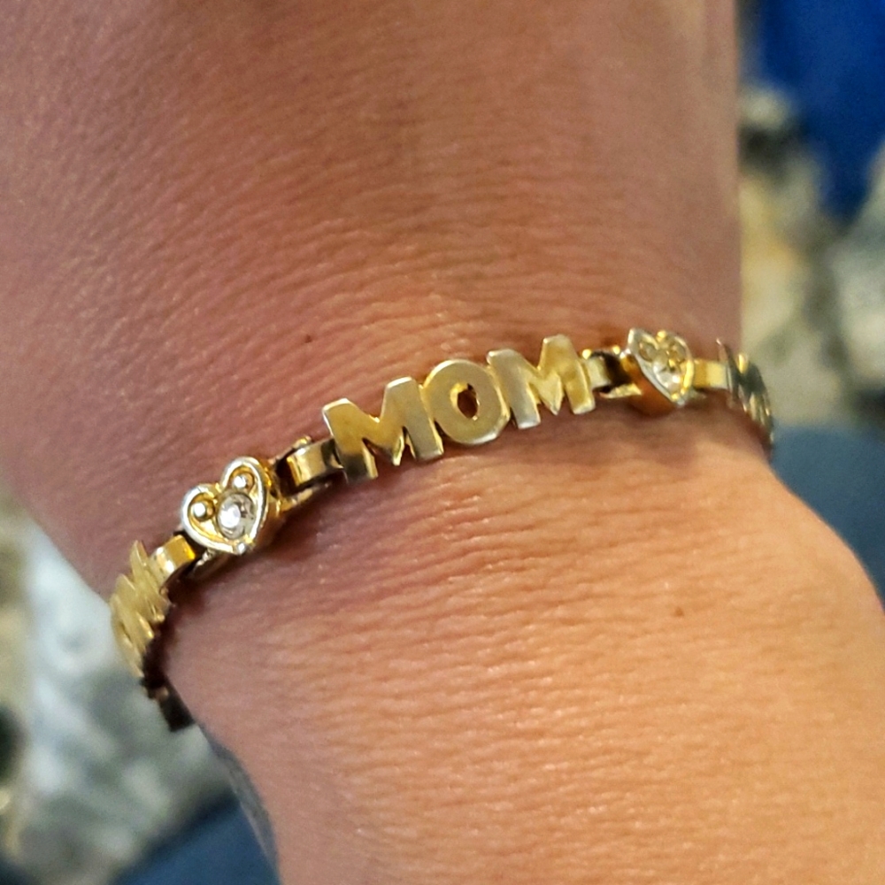 Avon Vintage MOM & CZ Heart Link Bracelet Golden